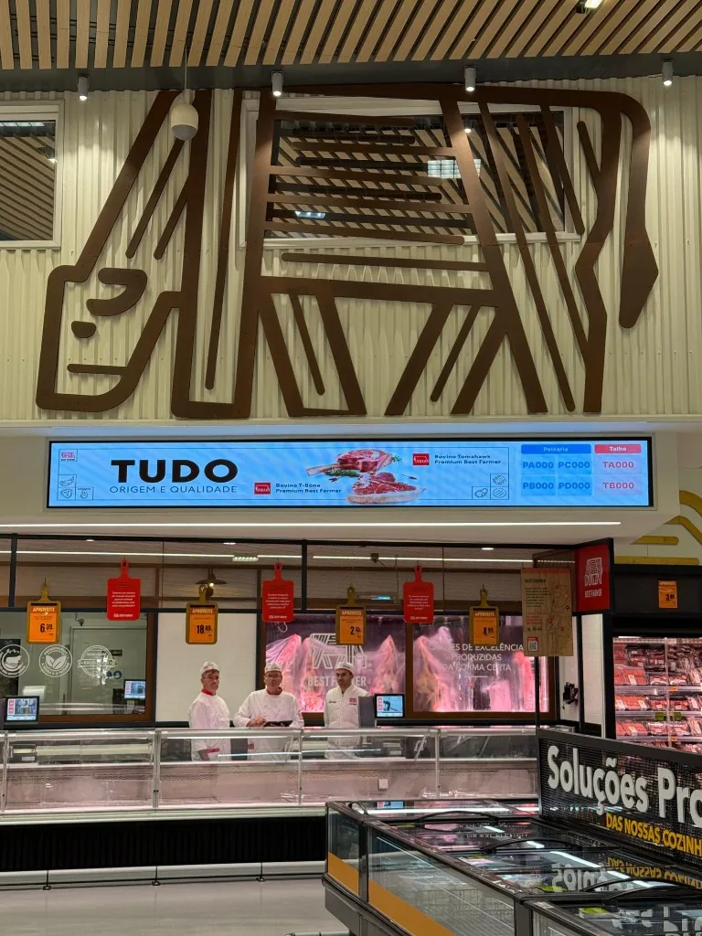 Painel LED no talho Recheio